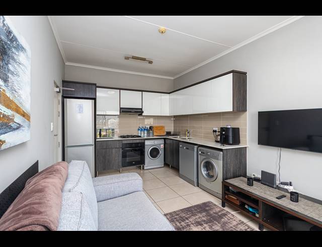 1 BEDROOM APARTMENT TO LET IN SANDOWN
